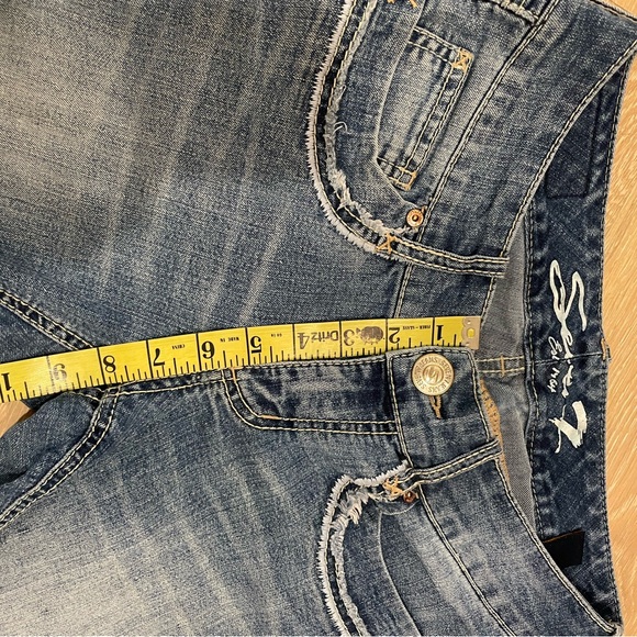 7 Seven for all Mankind Bermuda Jean Short - Picture 9 of 9